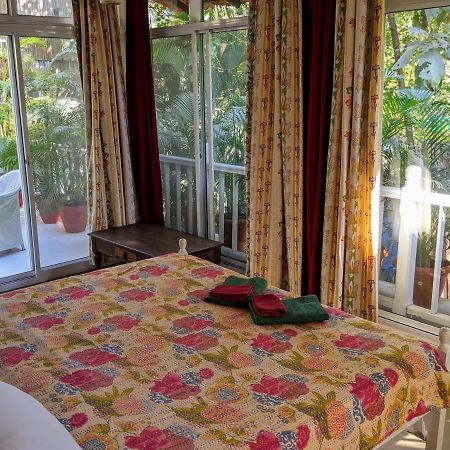 Michele'S Garden Bed & Breakfast Anjuna Ngoại thất bức ảnh
